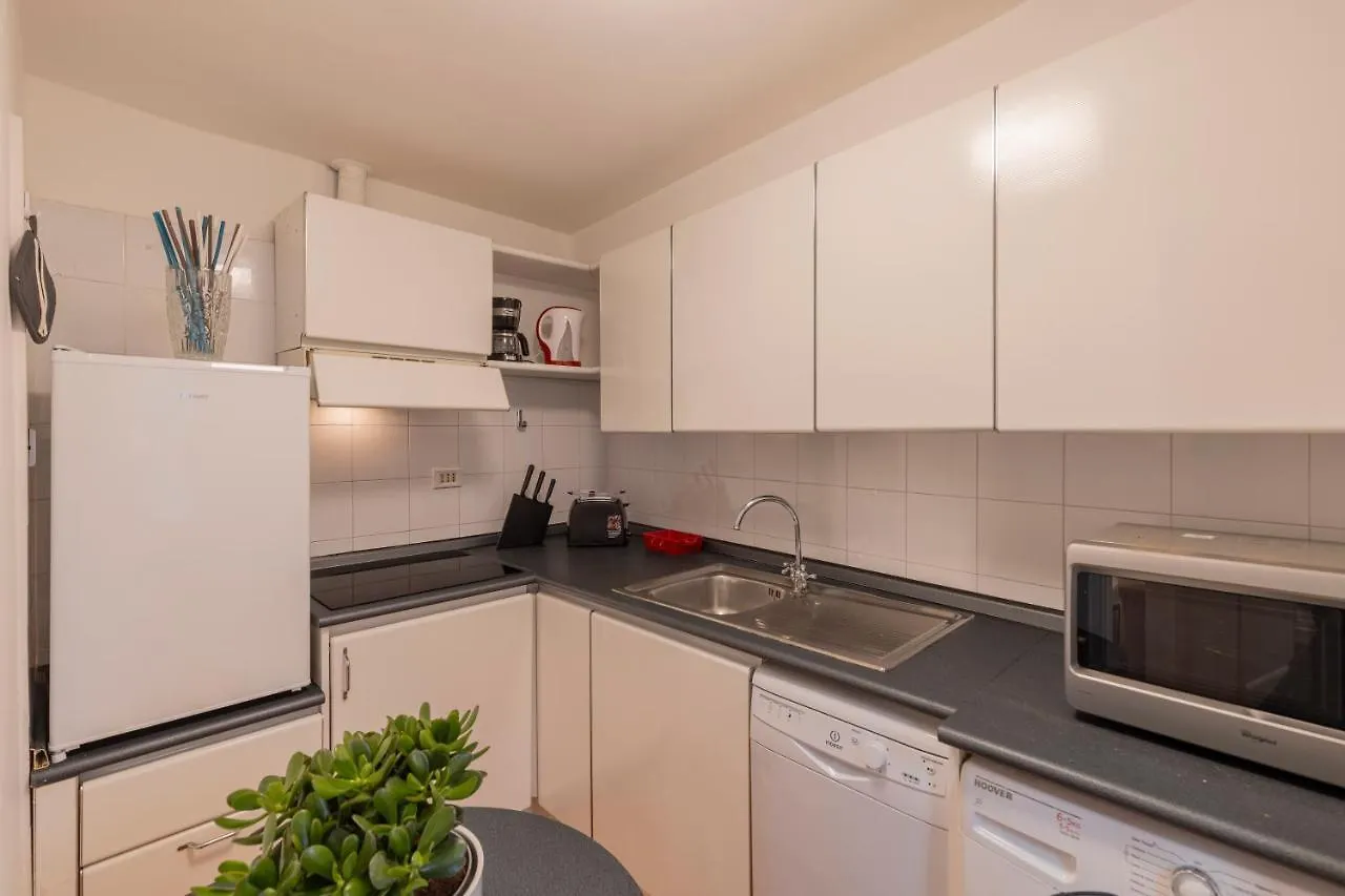 Parlamento Luxury Apartment Rome 0*,